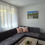 Jelena * Jajce