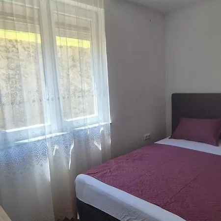Apartament Jelena *